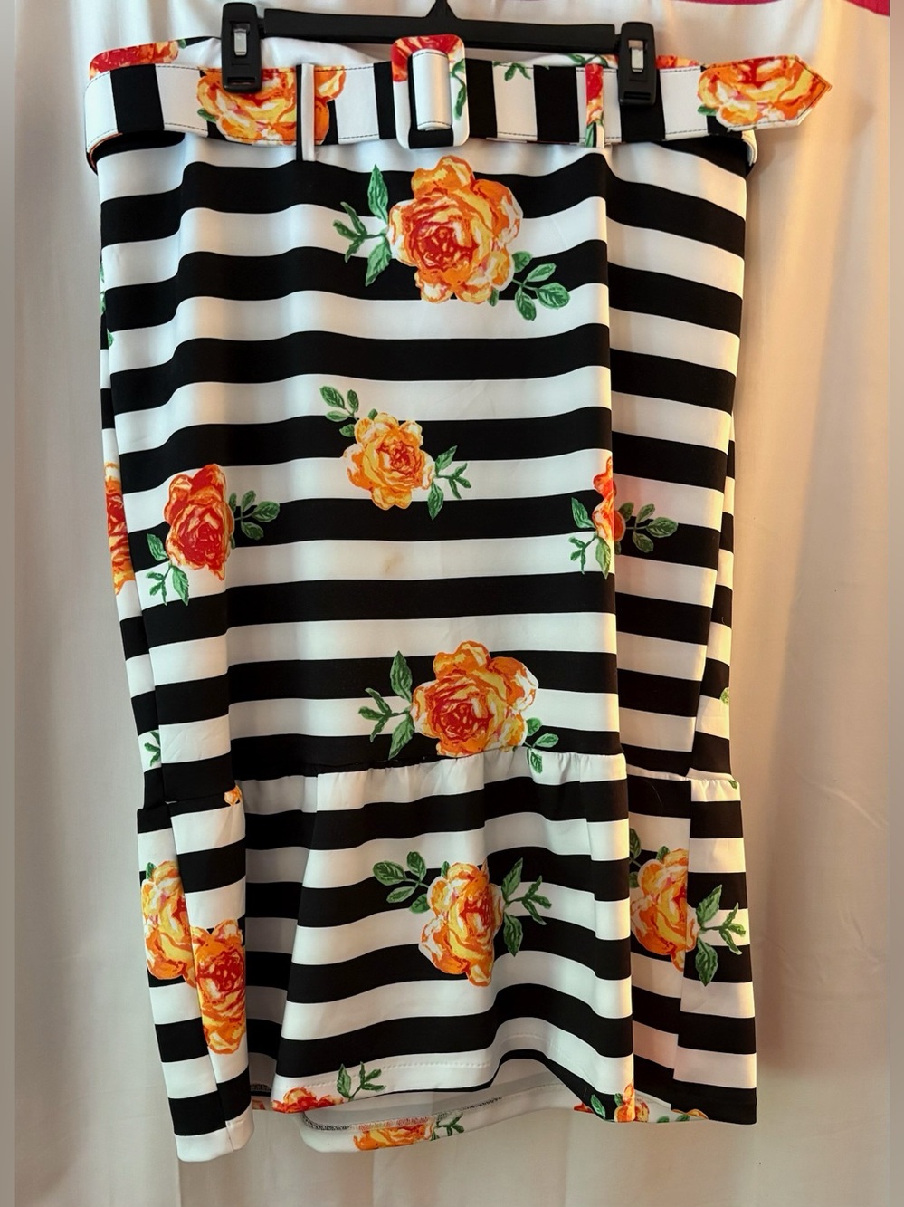 NY&C Women’s Black/White Striped, Belted Skirt w/Vibrant Rose Print; Size XXL